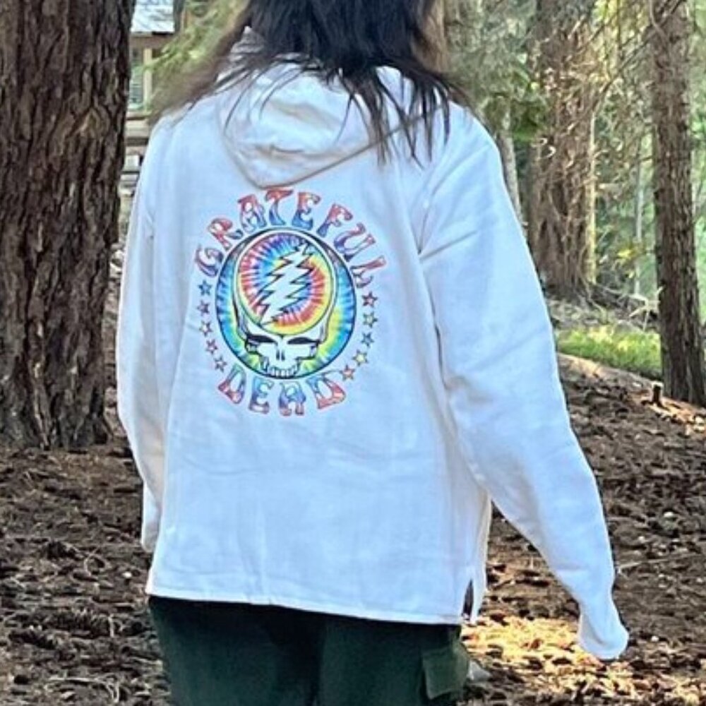 Grateful Dead Natural Baja With SYF Skull Rainbow Design NWT